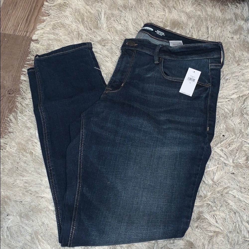 Old Navy Rockstar Super Skinny Mid-Rise Jeans